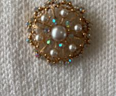 Brooch - Pearl and Iridescent Crystal