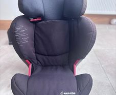 Maxi-Cosi High-Back Booster Car Seat Good Condition
