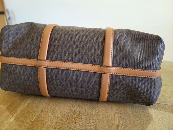 Michael Kors crossbody tote bag