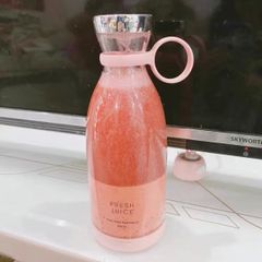 BRAND NEW Mini Electric Juicer Portable Multifunction Blender Fruit Mixer Fruit Extractors Juice Maker