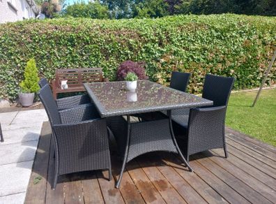 Garden Table & Chairs - please read ad content!