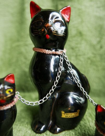 Vintage 1960s Irish Kilkenny Black Mother and Kittens made in Japan
