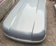 Roof box