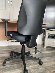 1200 Beech Straight Office Desk & Chair