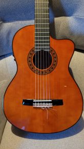 Valencia CG-180 classical guitar
