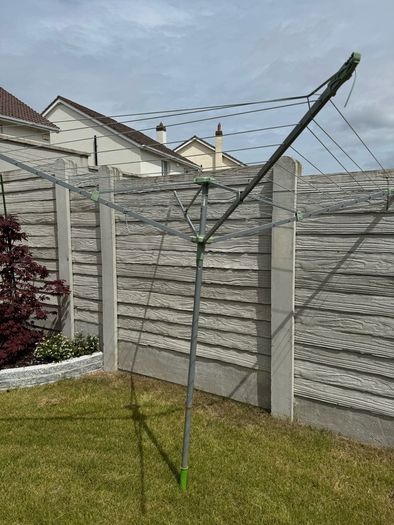 Rotating Clothes Line
