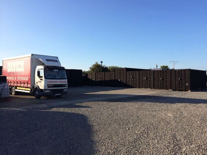 Self Storage Containers  to let !