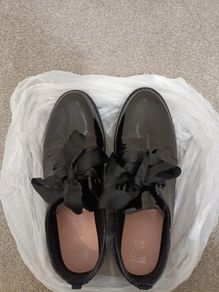 Black Shoes