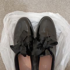 Black Shoes