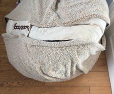 Giant Budda bean bag - zip is broken