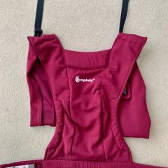 Ergobaby Embrace Burgandy Sling