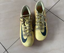 nike boots