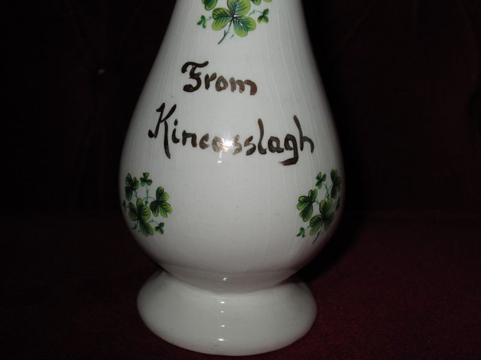 Antique "Carrigcraft" Ornamental Souviner Vase. (7" t)