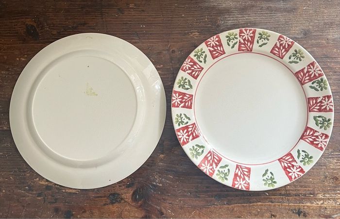Antique Arklow pottery 1930s early green stamp spongeware plates
