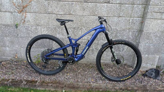 Trek fuel exe medium custom