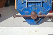 record 52 1\2.wood vice