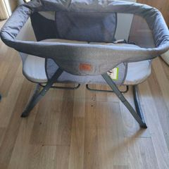 bedside crib