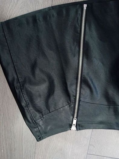 Leather skirt