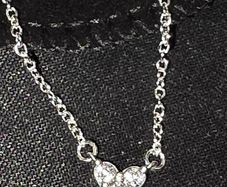 Silver Tri-Stone Heart Collar Necklace Brand New