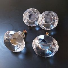 Crystal knobs x 4, new 40mm. Reduced to E8
