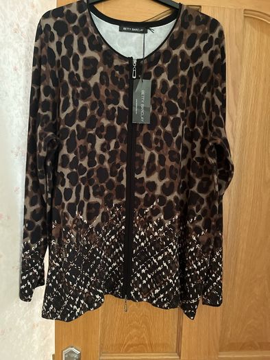 Unworn New Betty Barclay Size 18 Cardigan/jacket with zip up front