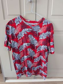 Floral men's cotton t-shirt (medium)