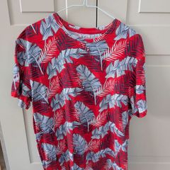 Floral men's cotton t-shirt (medium)