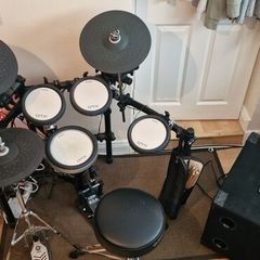 Yamaha DTX502 professional E-Kit Plus Monitar sys