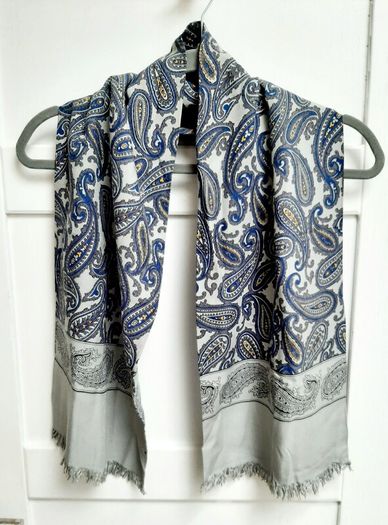 Vintage Kingston's of Dublin paisley scarf