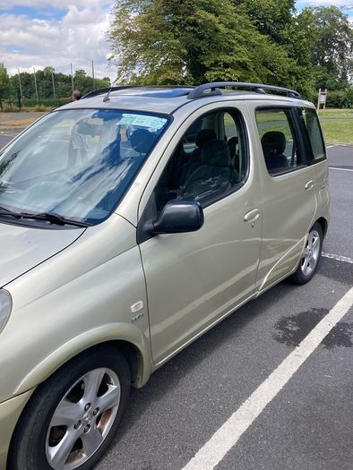 2002 Toyota Yaris