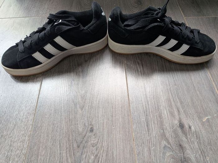 Black Adidas Campus Size 4 Good Condition