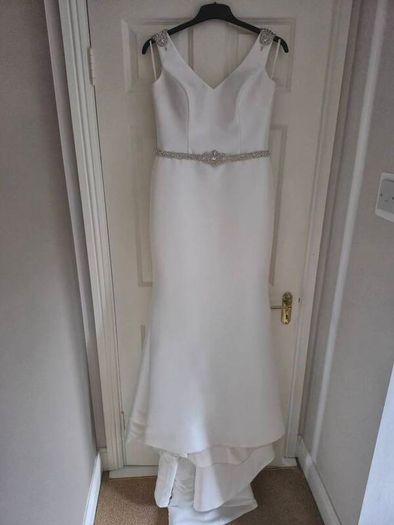 Margaret Moreland: Amy Size 12 Wedding Dress