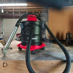 Kaminer 20ltr 1600w hot ash stove vacuum
