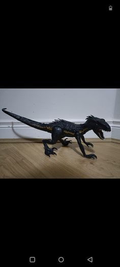 Jurassic World Indoraptor Dinosaur