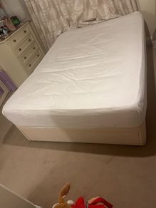 Double divan bed base with drawer