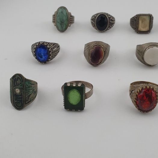 15 Old Fashioned Brass Rings Rustic Decorative Jewellery Lot