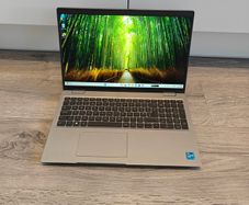 Dell Latitude 5520 Laptop | i5 (11th gen) | 16 GB | 256GB | Win11 | 15.6" FHD