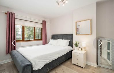 Bed king size