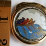 Vintage Ladies Zenith Round Enamel Lighter Image 9