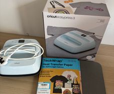 Cricut Easypress3 with accessories