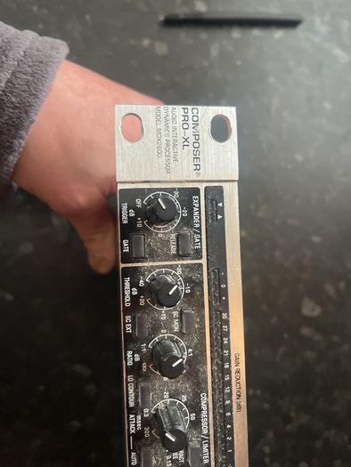 Behringer composer pro mdx 2600