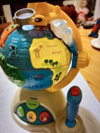 V-Tech Flight Discovery Globe
