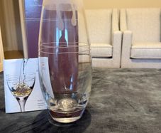 As new rare Stephen Pearce Large Invito Tulip glass vase