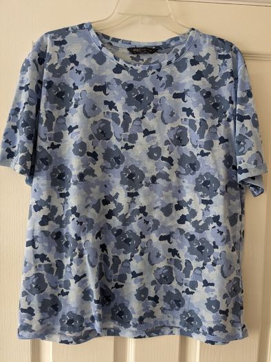 M and S T-shirt size 12
