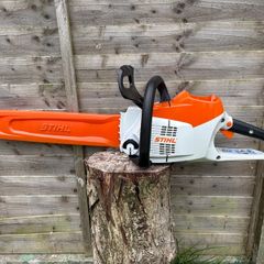 STIHL MSA 220 C Cordless Chainsaw AL 300 Charger Brand New