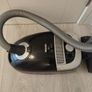 Miele Vacuum cleaner Image 2