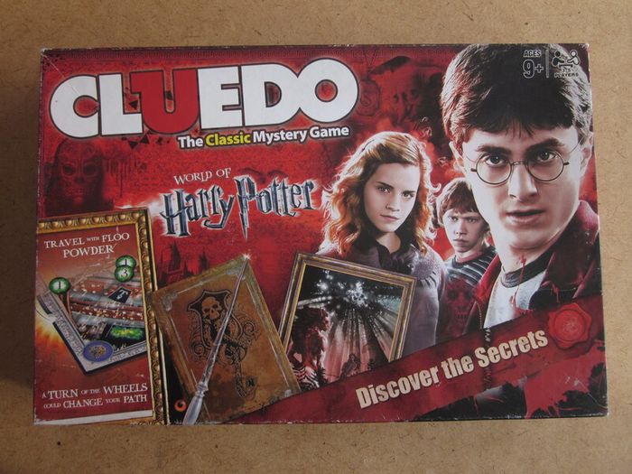 Harry Potter Cluedo The Classic Murder Mystery Board Game 2016