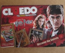 Harry Potter Cluedo The Classic Murder Mystery Board Game 2016