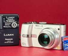 Panasonic Lumix DMC-TZ1 camera