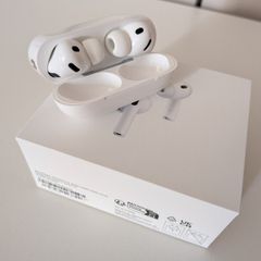Apple AirPods Pro 3 MagSafe